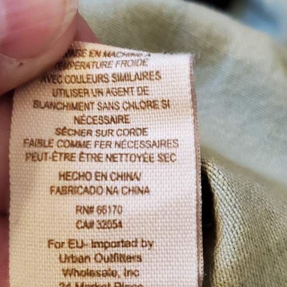 Free People Hillside Chambray Pintuck Bib button down shirt Size XS - Picture 13 of 13